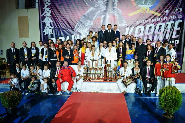 elev eminent campionul constantean a primit trei ani la rand cheia scolii tatal si a condus magistral