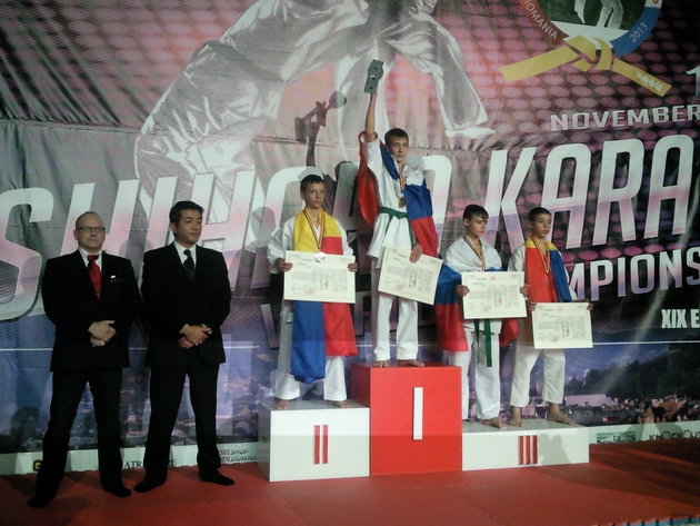 elev eminent campionul constantean a primit trei ani la rand cheia scolii tatal si a condus magistral