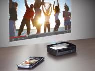 go4it.ro Philips oferă un videoproiector portabil ce funcţionează ca o tabletă cu Android