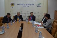 Discuţii pe tema dezvoltării turistice Întâlnire între autorităţile tulcene şi reprezentanţi ai Ambasadei Austriei