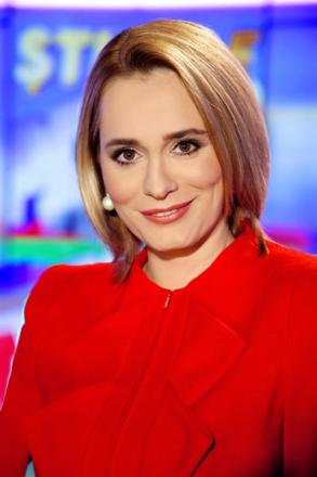 Ce A Impiedicat O Pe Andreea Esca Să Prezinte Aseară Stirile Protv