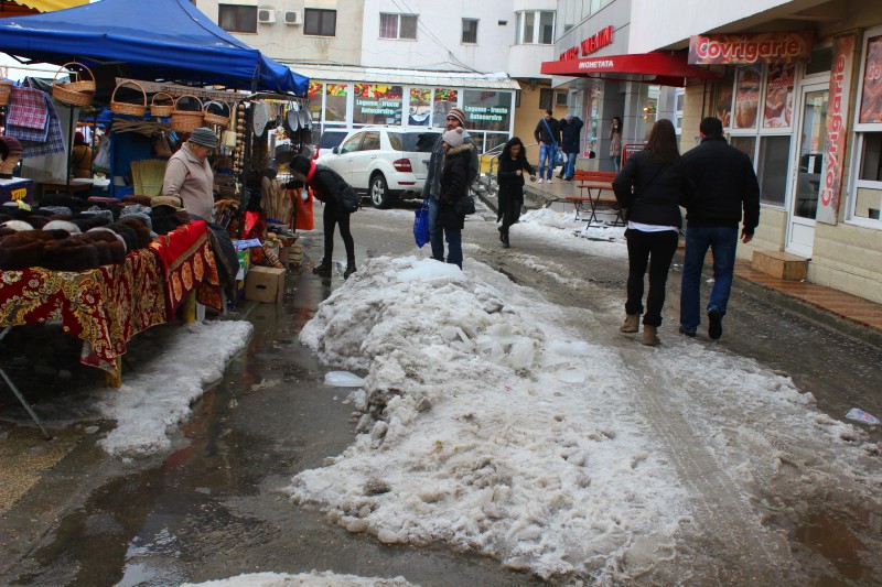 fotoreportaj mizerie si disconfort urmele zapezii la constanta 483842