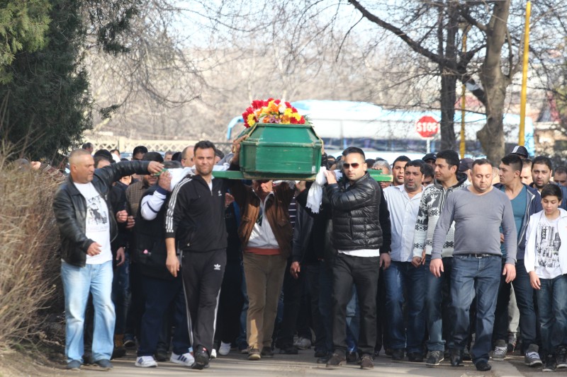 fotoreportaj la inmormantarea lui ismail iasar zis saceanu 484768