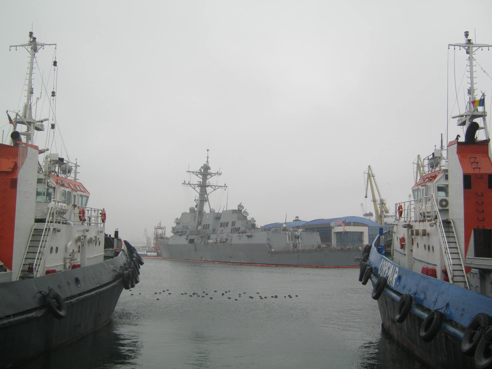 uss truxtun port constanta