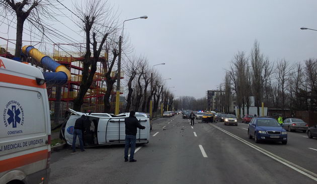 trafic rutier paralizat in statiunea mamaia cum a fost posibil accidentul cu patru masini de la aqua