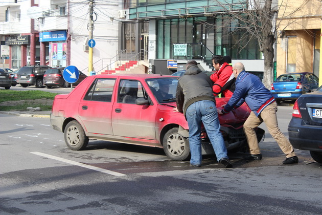 accident rutier pe bulevardul mamaia cum a fost posibil si cine a fost implicat 487164