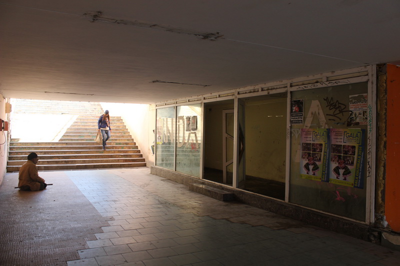 apel pentru curatenie catre autoritatile din constanta vi cine strange mizeria din pasajul de la tomis
