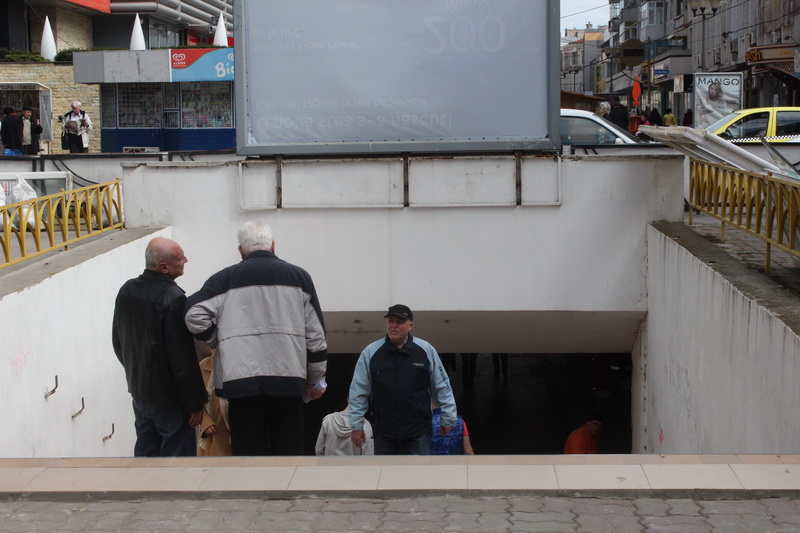 campania ziua de constanta da rezultate confort urban igienizeaza pasajul de la tomis mall galerie foto