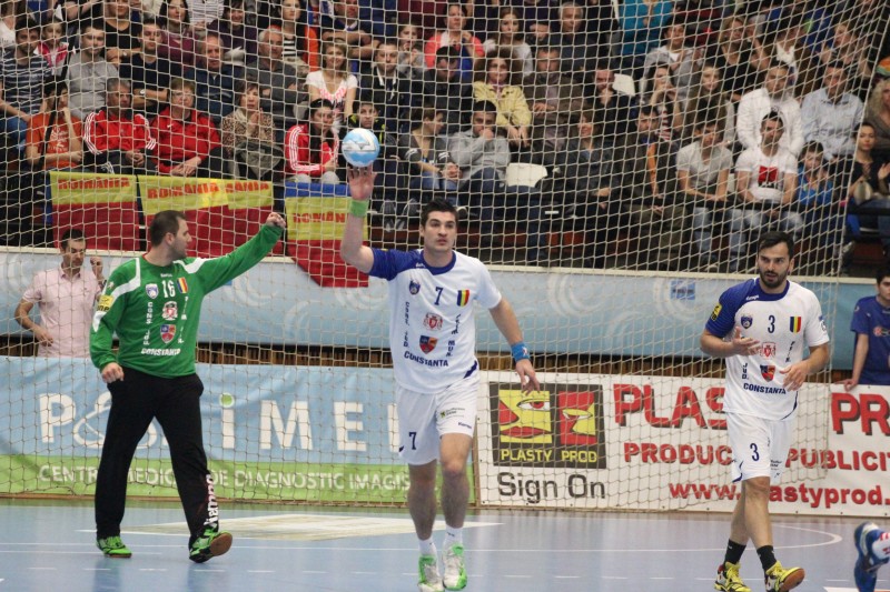 fotoreportaj hcm a batut in cupa ehf cu nicusor constantinescu in tribuna 489204