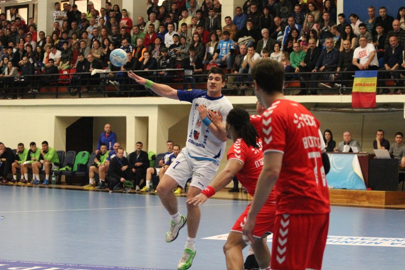 fotoreportaj hcm a batut in cupa ehf cu nicusor constantinescu in tribuna 489204
