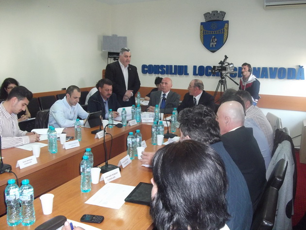 sedinta de consiliu local cu scantei la cernavoda mariana mircea si gabriela raducanu si au pierdut mandatele