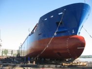 Navă construită la Drobeta Turnu Severin va ajunge curând şi în portul Constanţa