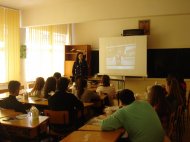 „Ai drepturi dar şi obligaţii! Fii demn şi alege cu înţelepciune!” Poliţiştii constănţeni organizează mai multe activităţi pentru elevi