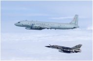 Un avion militar rus a survolat Marea Neagră, în apropiere de spaţiul aerian al României 