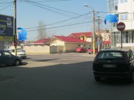 Constanţa anomaliilor Ieşire din parcare cu indicatoare de circulaţie contradictorii  