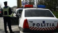 A şofat, deşi nu avea permis de conducere, dar a fost depistat de poliţişti