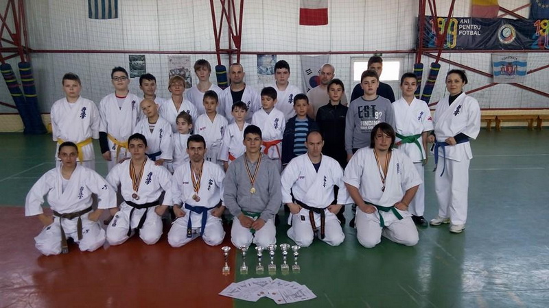 sa cunoastem si sa recunoastem valorile copiii si tinerii de la clubul sportiv hitode dojo se lauda cu