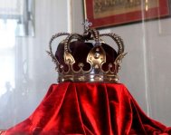 Astăzi sărbătorim Ziua Regalității