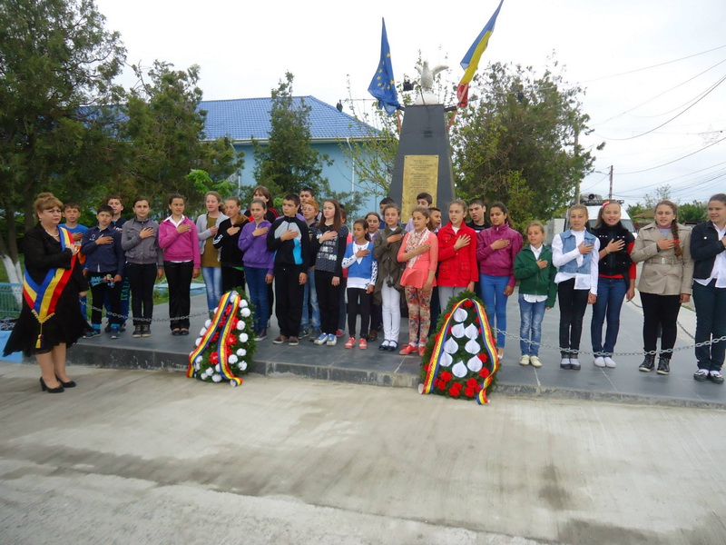 copiii comunei gradina invata de mici sa respecte zilele istorice galerie foto 493085 copiii comunei gradina invata de mici sa respecte zilele istorice galerie foto 493085