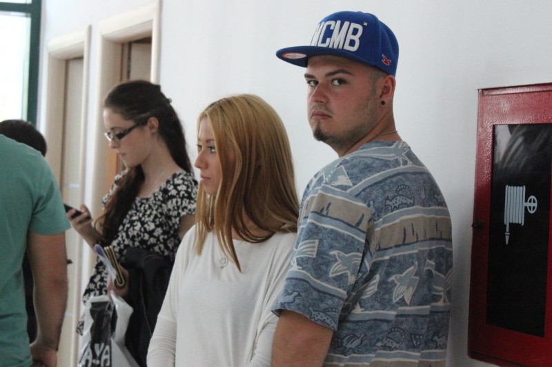 fotoreportaj cu telefoane tinute si tatuaje de fite la preselectia carnavalul mamaia 2014 494100