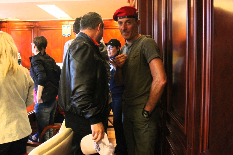 fotoreportaj discutii cu urlete intre mazare si sindicalistii din portul constanta 494248