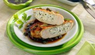 Ecuisine.ro Piept de pui umplut cu branza de capra