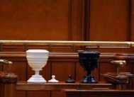 Azi  în Parlament  Moţiunea de cenzură a PNL \