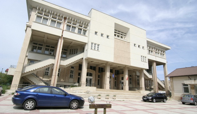 bratienii reconstituiri si calatorii culturale, biblioteca judeteana in roman, constanta, enache tusa, crama murfatlar
