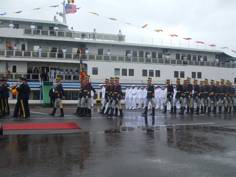seful pentagonului primit la constanta cu onoruri militare chuck hagel barack obama apreciaza foarte
