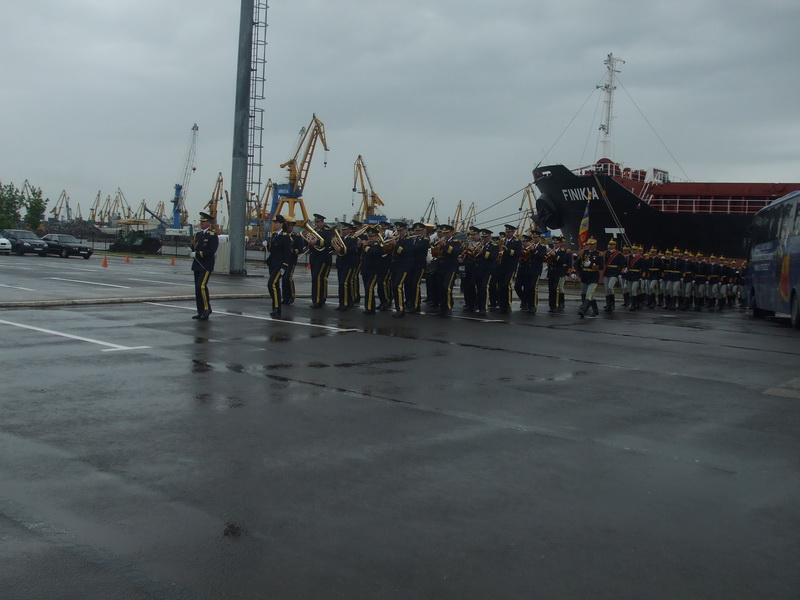 seful pentagonului primit la constanta cu onoruri militare chuck hagel barack obama apreciaza foarte