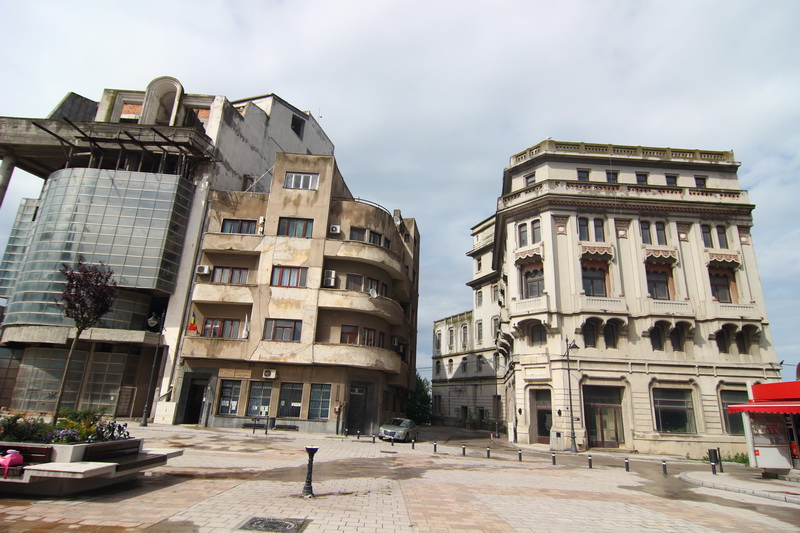 refacerea cladirii a fost tergiversata din cauza contestarii licitatiilor isarescu anunta redeschiderea
