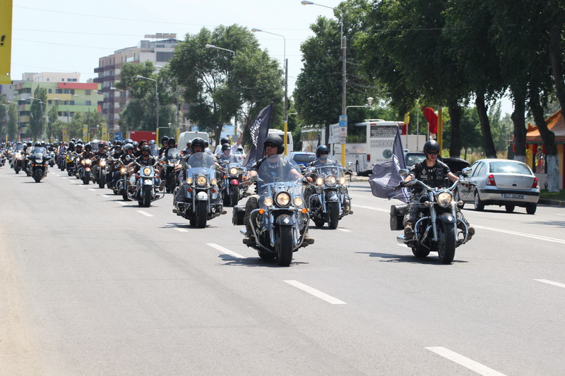 fotoreportaj motoare nervoase si sute de cai putere la seawolves bike fest vii soselele constantei au