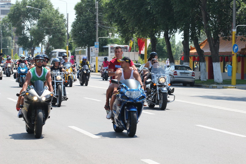 fotoreportaj motoare nervoase si sute de cai putere la seawolves bike fest vii soselele constantei au