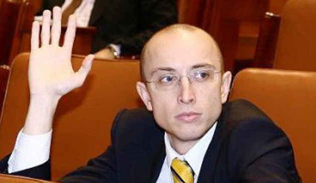 jandarm constantean florin niculae condamnat pentru ca i a spart mailul sefului pdl vasile blaga galerie