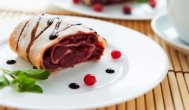 Ecuisine.ro Ștrudel cu cireșe  