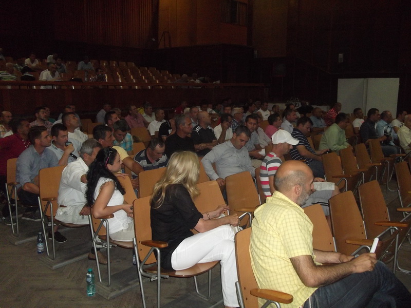 vasile mihu votat presedinte de onoare lucian cirja l a invins pe dennis serban la alegerile pentru sefia