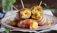 ecuisine.ro  Rulouri din omletă și bacon 