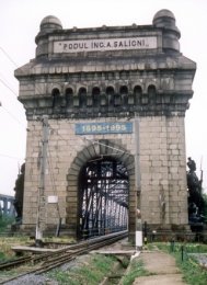 Pe perioada lucrărilor va fi pus în funcțiune Podul Anghel Saligny CFR a semnat contractul pentru reabilitarea podurilor de cale ferată de peste Dunăre  