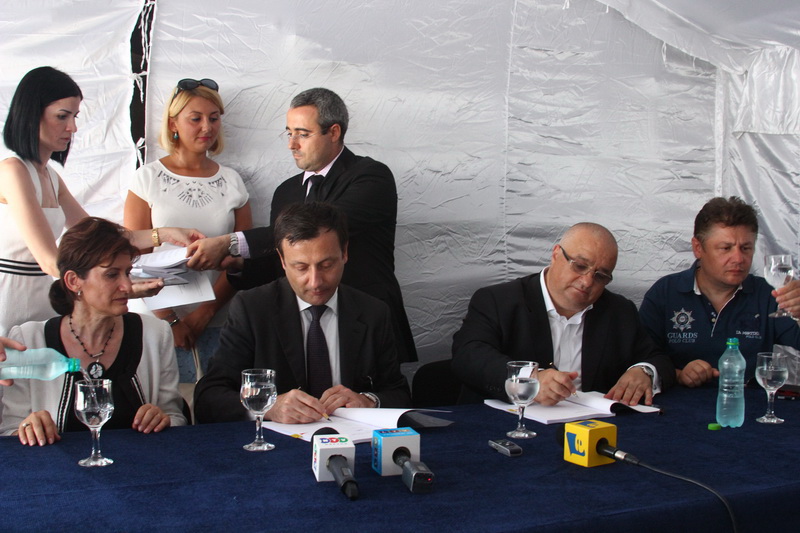 colaborare excelenta intre raja sa si berd un nou contract de imprumut pentru investitiile companiei colaborare excelenta intre raja sa si berd un nou contract de imprumut pentru investitiile companiei