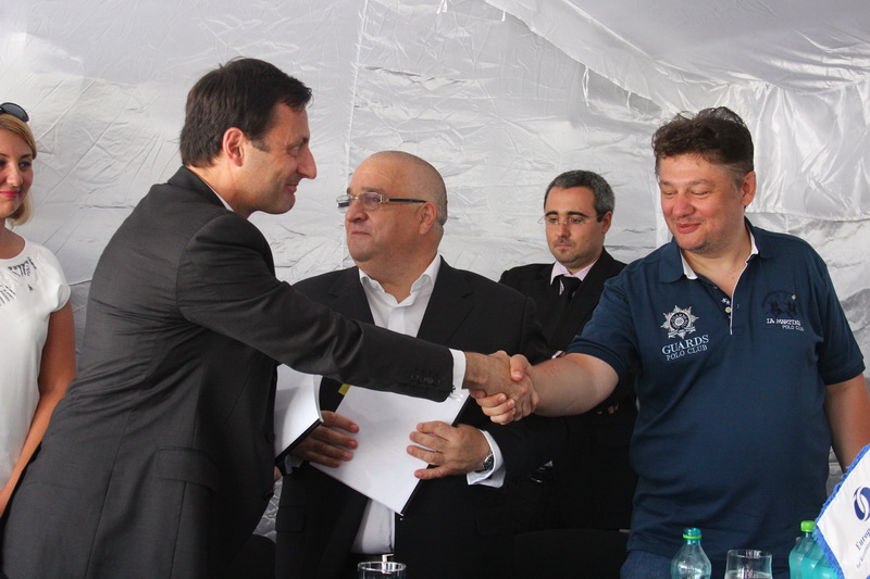 colaborare excelenta intre raja sa si berd un nou contract de imprumut pentru investitiile companiei colaborare excelenta intre raja sa si berd un nou contract de imprumut pentru investitiile companiei