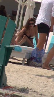 Ramona Gabor a dat plaja din Dubai pentru cea din Mamaia 