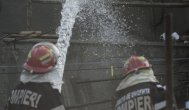 Poliţiştii au deschis o anchetă A incendiat locuinţa fiului său din Valu lui Traian 