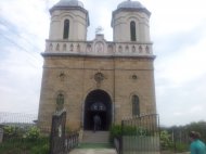 Reperul creştinilor din sat în pericol La Rasova începe reabilitarea turlei bisericii