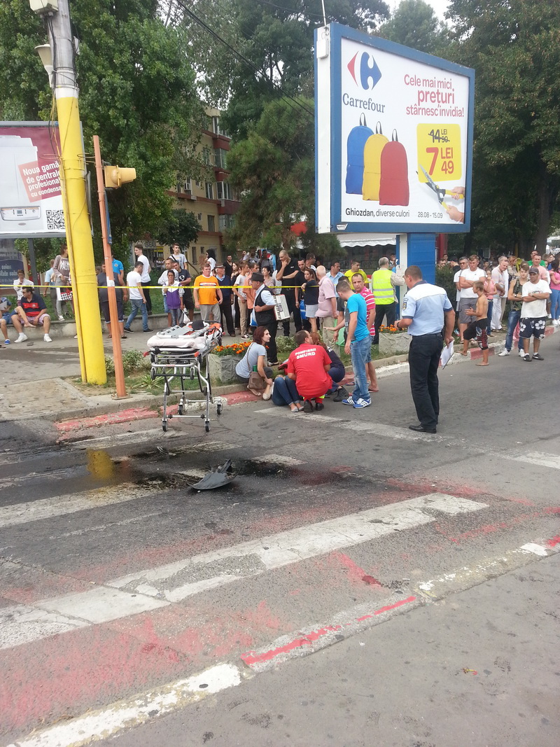 tragedie in zona city park mall cinci persoane au fost spulberate pe trecerea de pietoni un mort si patru