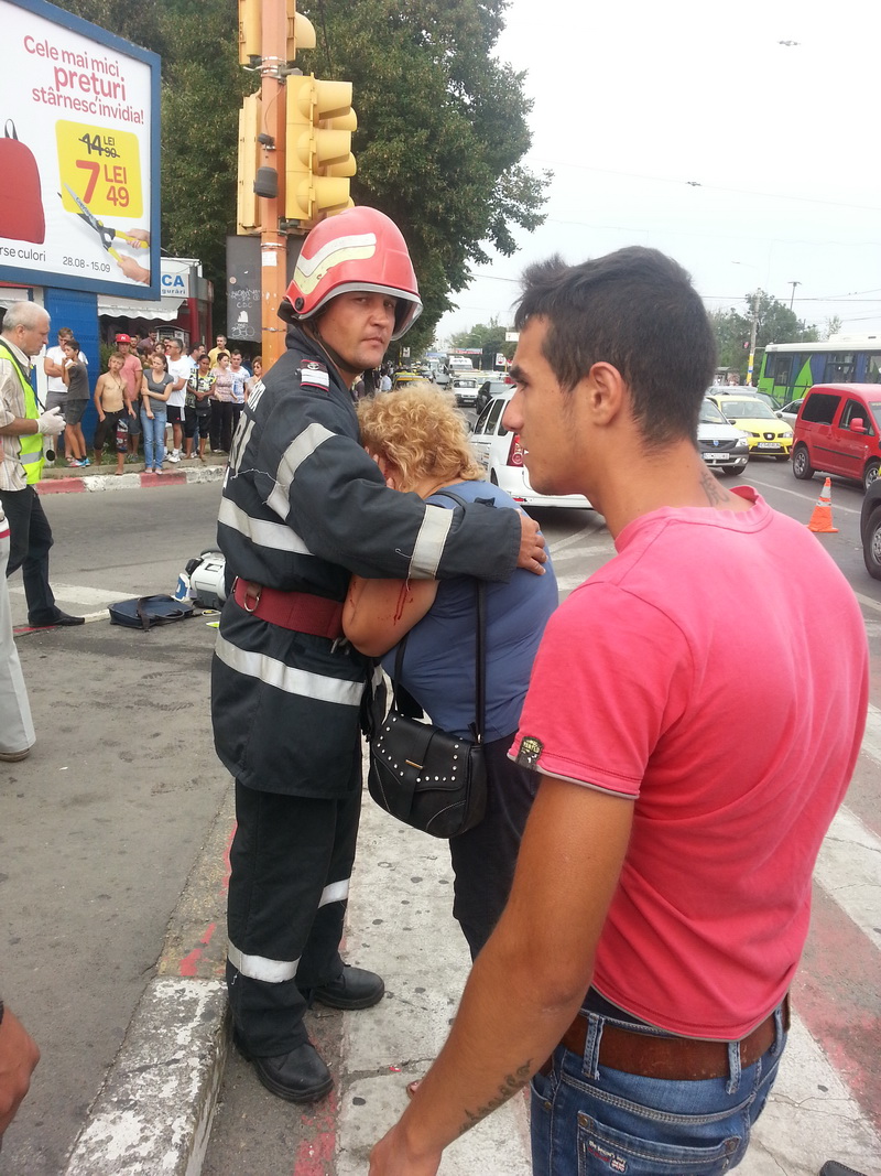 tragedie in zona city park mall cinci persoane au fost spulberate pe trecerea de pietoni un mort si patru