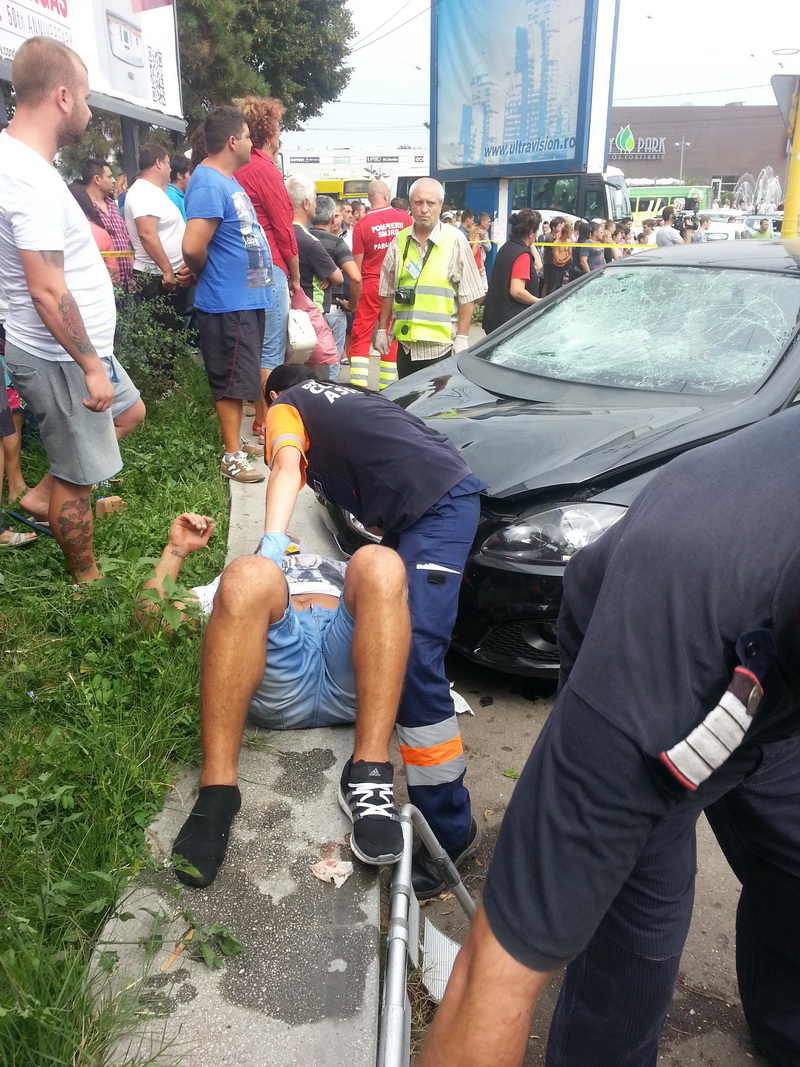 tragedie in zona city park mall cinci persoane au fost spulberate pe trecerea de pietoni un mort si patru