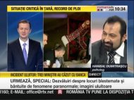 Festivalul Usturoiului 2014 Miniştrii Gabriela Szabo, Bogdan Stanoevici şi Doina Pană s-au prăbuşit cu banca pe care stăteau