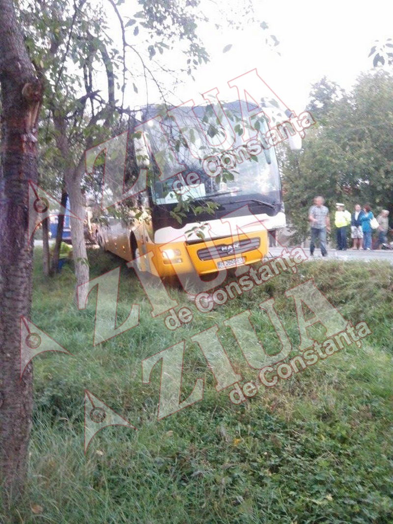 momente de cosmar pentru actorii teatrului de opera din constanta autocarul cu care se intorceau din