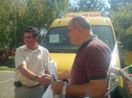 Şase primari din Constanţa au primit cheile de la microbuzele şcolare. Urmează o nouă repartizare     