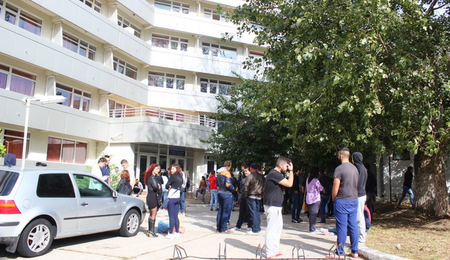 Liga Studenţilor De La Ovidius Acuză Prorectorul Răspunde Prorectorul Eduard Circo Este O Gască Ce A Făcut Furtună Intr Un Pahar Cu Apă Liga Studenţilor De La Ovidius Acuză Prorectorul Răspunde Prorectorul Eduard Circo Este O Gască Ce A Făcut Furtună Intr Un Pahar Cu Apă
